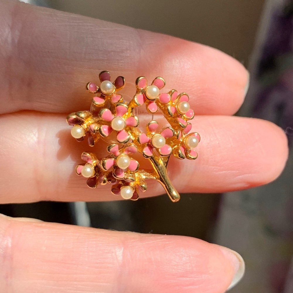 Single Joan Rivers Cherry Blossom Tree Pierced Earring
